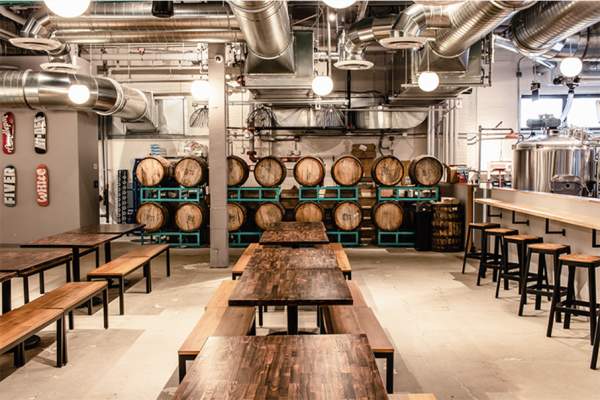 Castle Island Brewery and Bardo’s Bar Pizza