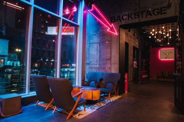 Bar Moxy - Moxy Boston Downtown