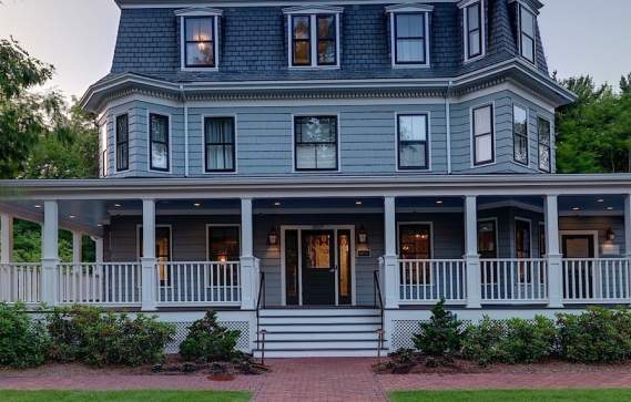 Inn at Hastings Park