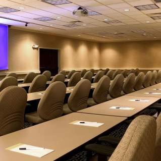 hotels with meeting space sheraton colonial