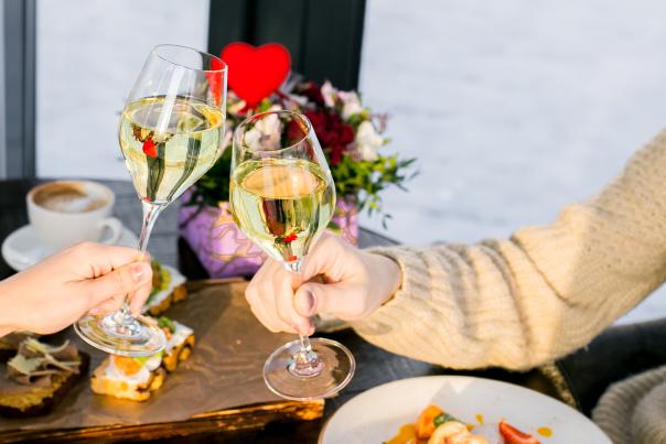 valentinesday_wineandheart