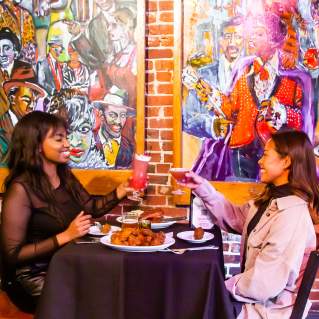 Dine Out Boston - Darryl's Corner Bar & Kitchen