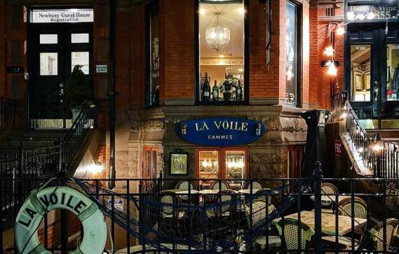 Top Cozy Bars and Restaurants in Boston